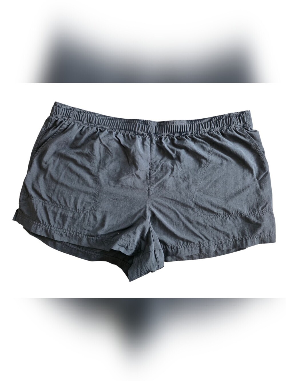 Columbia Women's Athletic Shorts in Black Size X-Large